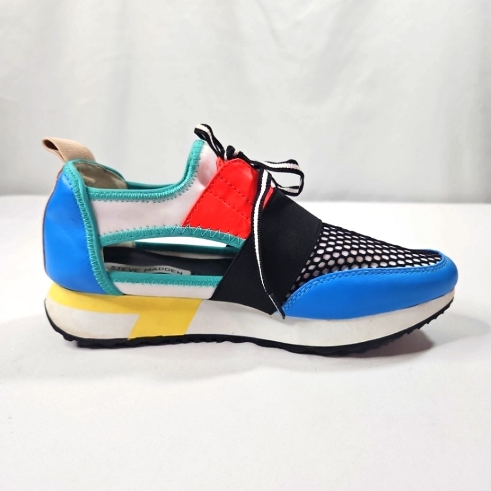Steve Madden Artic Sneakers Size 6.5